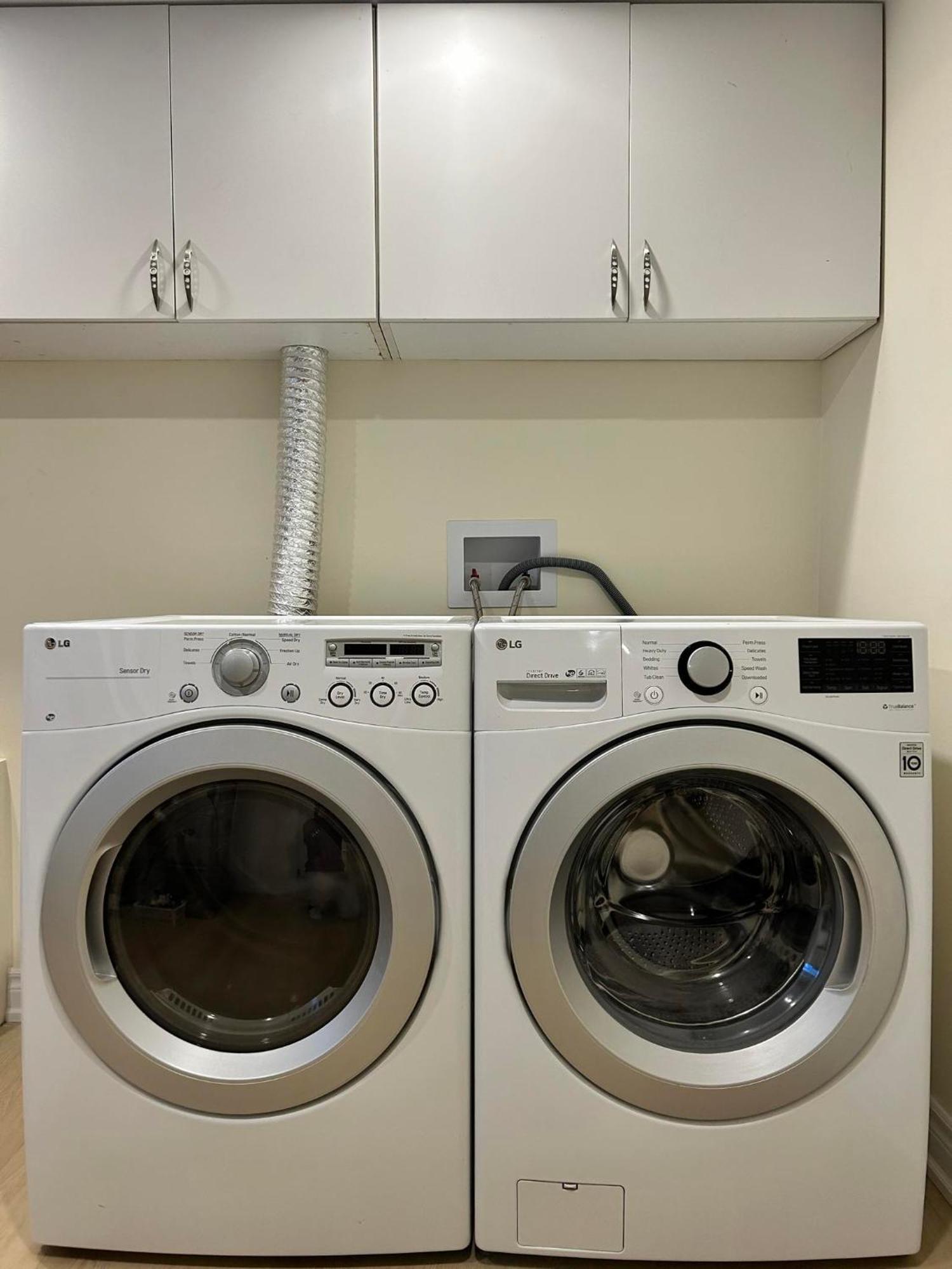 Brand New Lower Home With Exclusive Bathroom Toronto Eksteriør billede